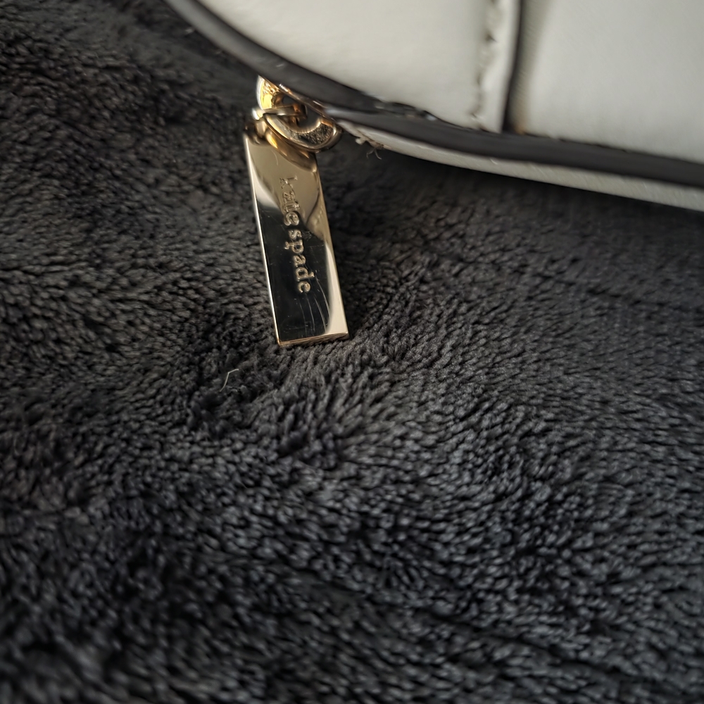 Kate Spade Wicker Trunk Traveler Crossbody - Picture 7 of 8